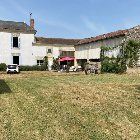 Loire-Farmhouse Holiday Home Chinon Exterior photo